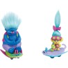 TROLLS TROLLS EN MONOPATIN