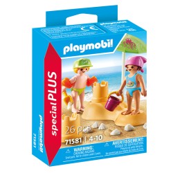 NIÑOS CON CASTILLO DE ARENA